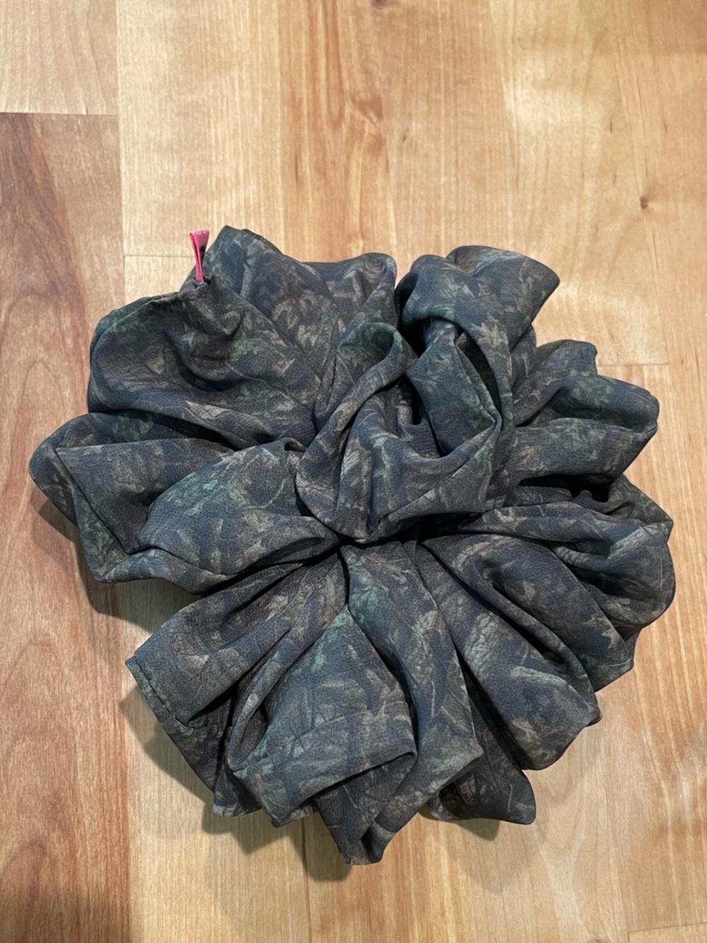 Kaxi Jumbo DBE Scrunchie